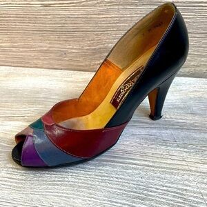 Vintage jack rogers peep toe leather heels. Colored patchwork toes black heel 7